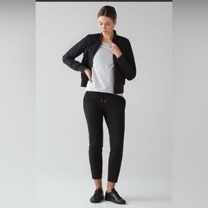 Lululemon On The Fly Pant *Woven 28"Black First Release